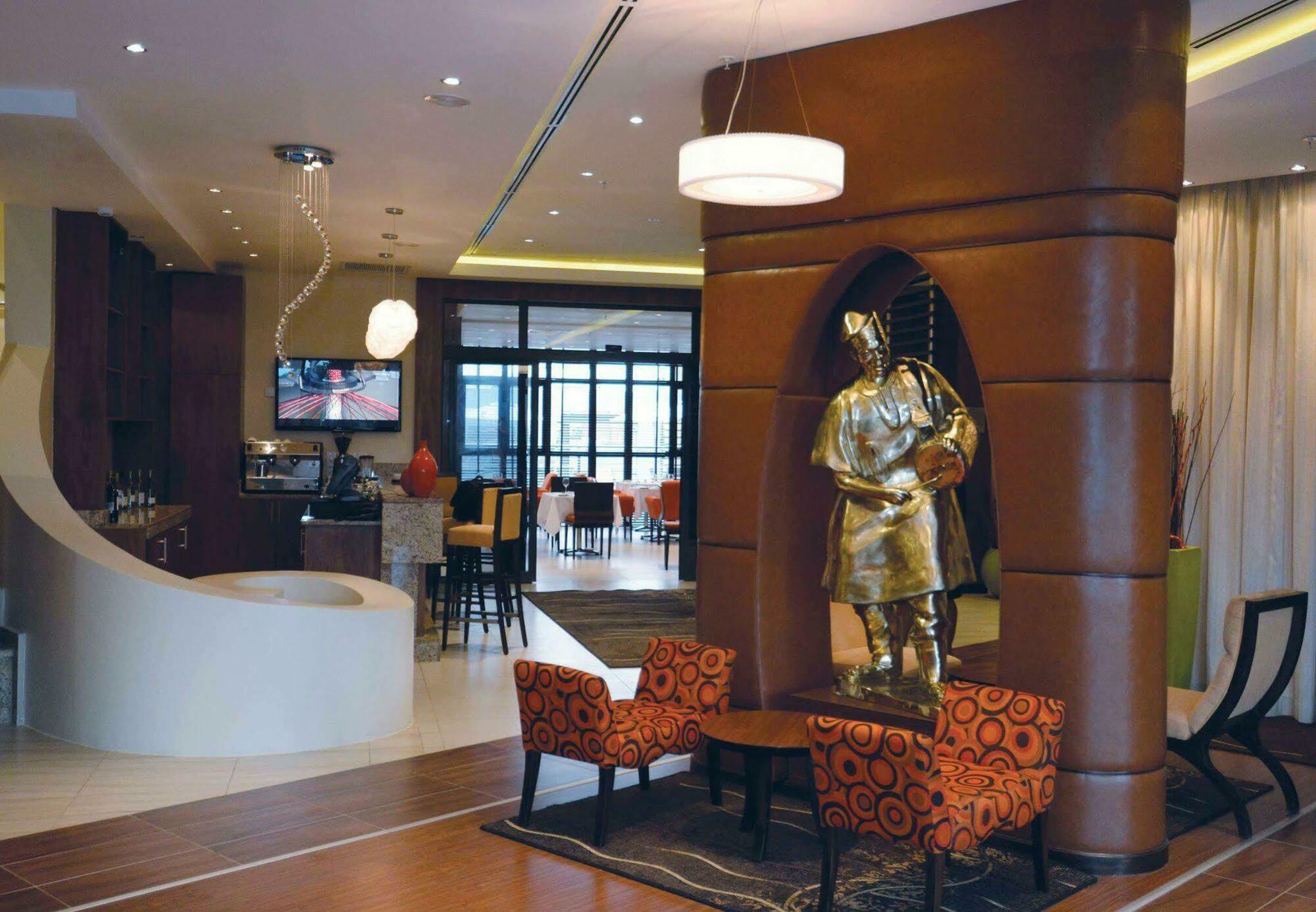 לגוס Protea Hotel By Marriott Ikeja Select מראה חיצוני תמונה