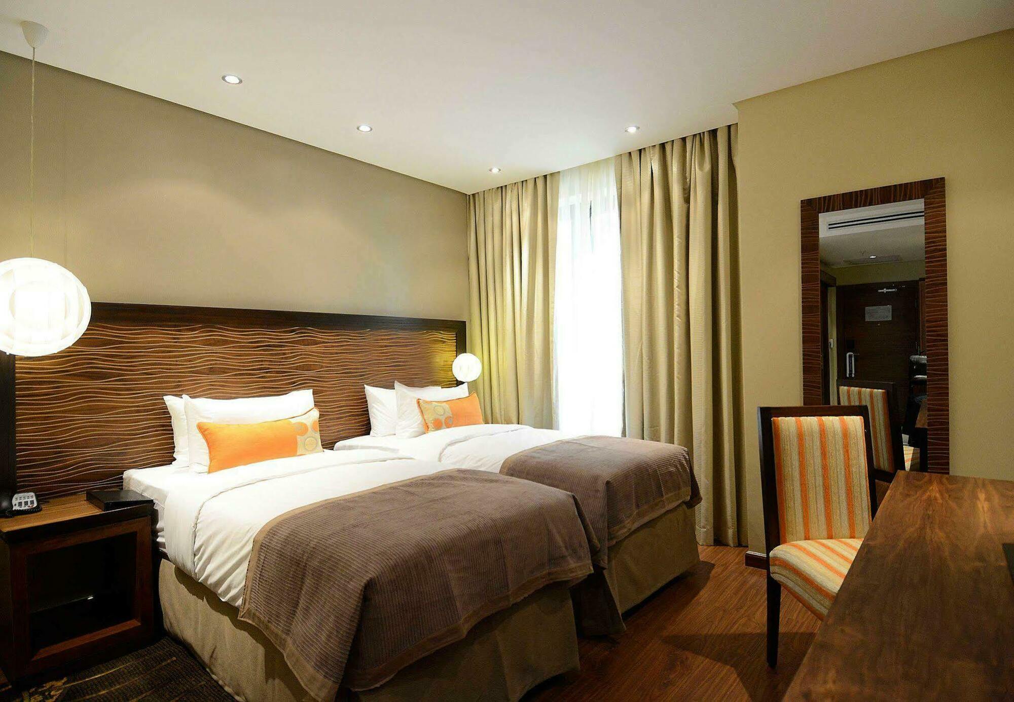 לגוס Protea Hotel By Marriott Ikeja Select מראה חיצוני תמונה